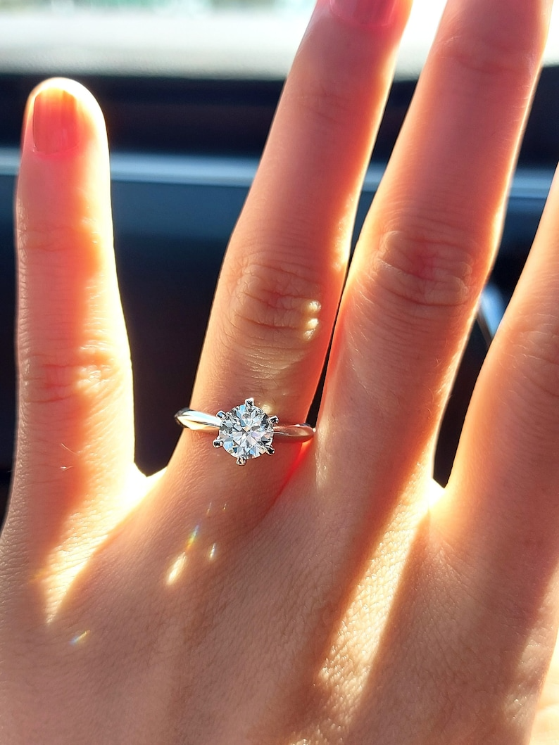 1CT Round Moissanite Ring/ 925 Sterling Silver Moissanite Ring/ Knife-edge Solitaire Ring/ Engagement Wedding Ring