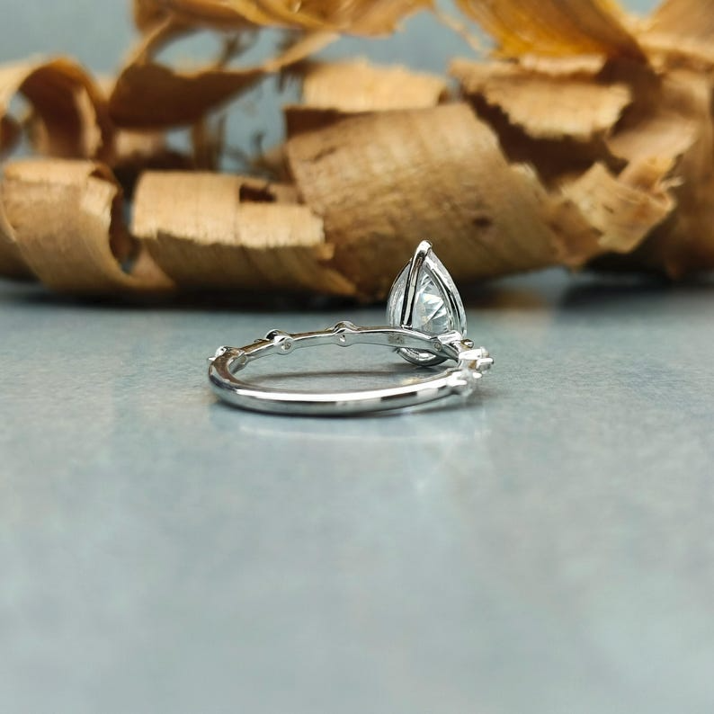 2 ct Pear Cut Solitaire Engagement Ring / 12X8mm Pear Cut Solitaire Accent Wedding Ring /9X6mm Pear Diamond Moissanite Ring/Gift Ring For Her