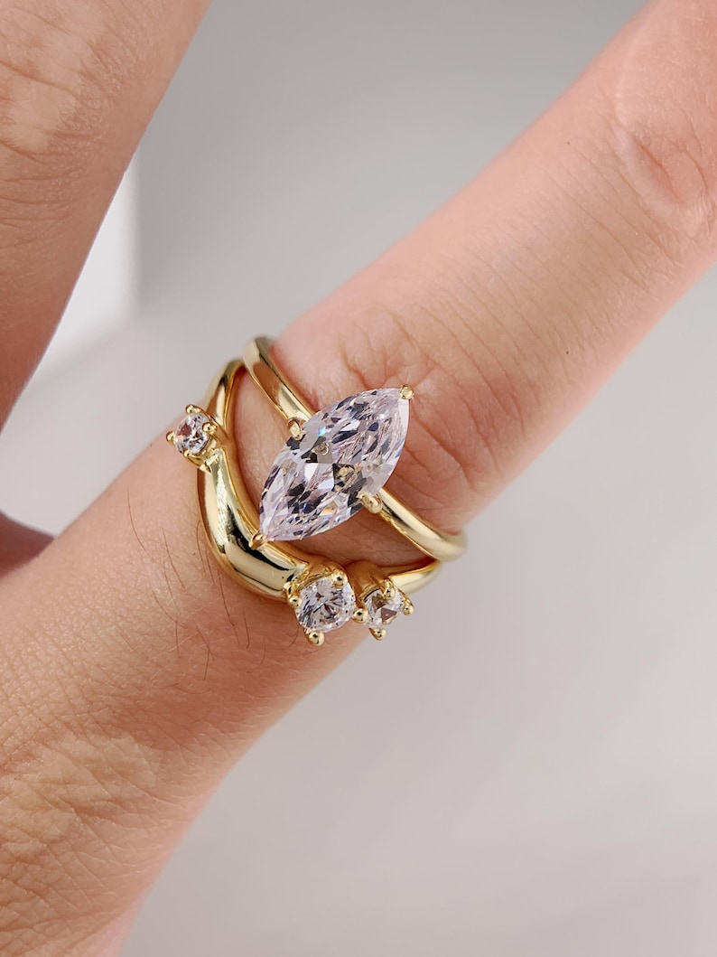 Marquise Engagement ring Gold Travel ring Unique Silver Promise ring Wedding ring Simulated diamond ring Solitaire diamond ring Gift for her